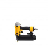 Pneumatická pištoľ na klince