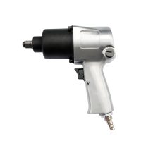 Pneumatický rázový uťahovák